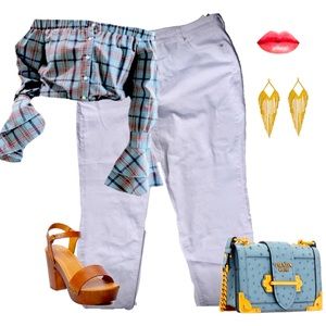 New! White American Eagle Jeans